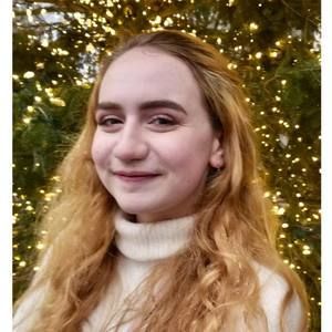 Meet your Posher, Hallie